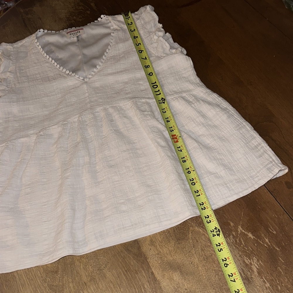 Andree By Unit White Flutter Sleeve Top - image 5